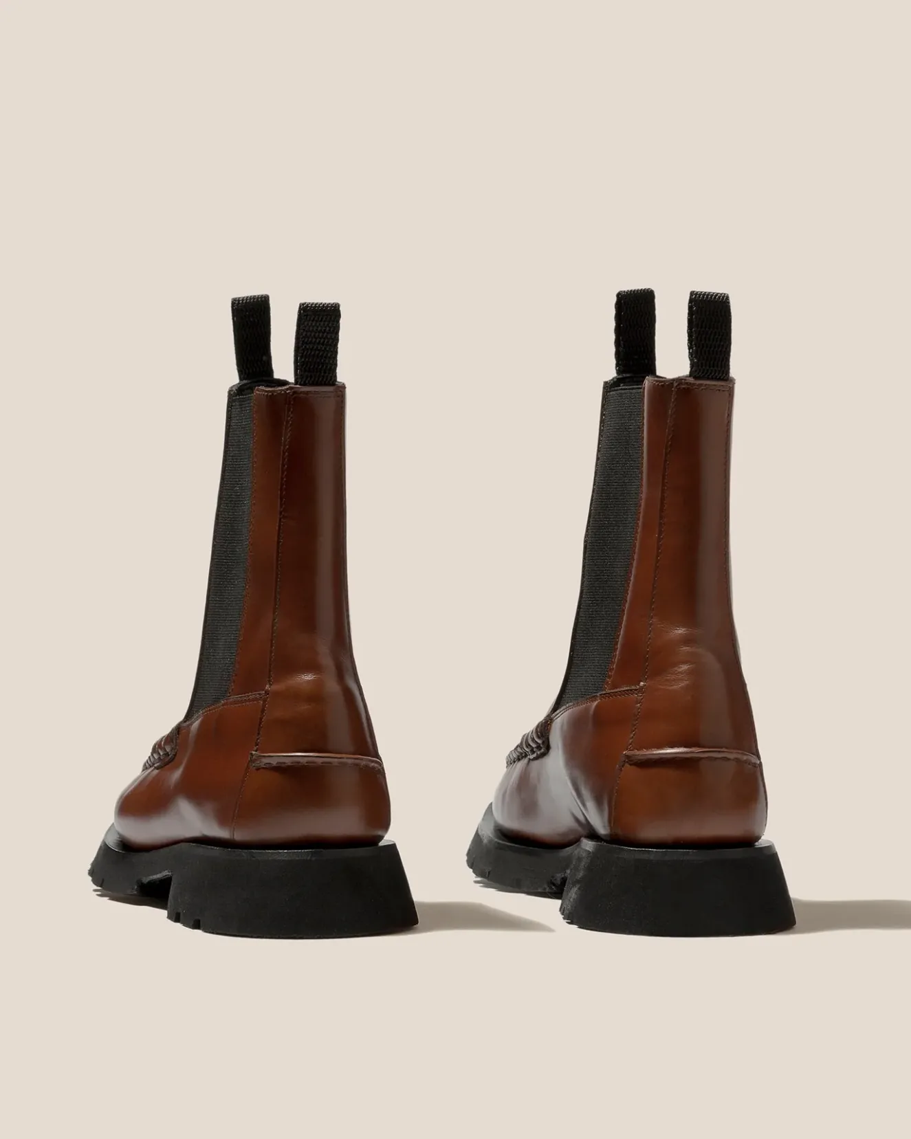 Alda Sport>Hereu Studio Outlet