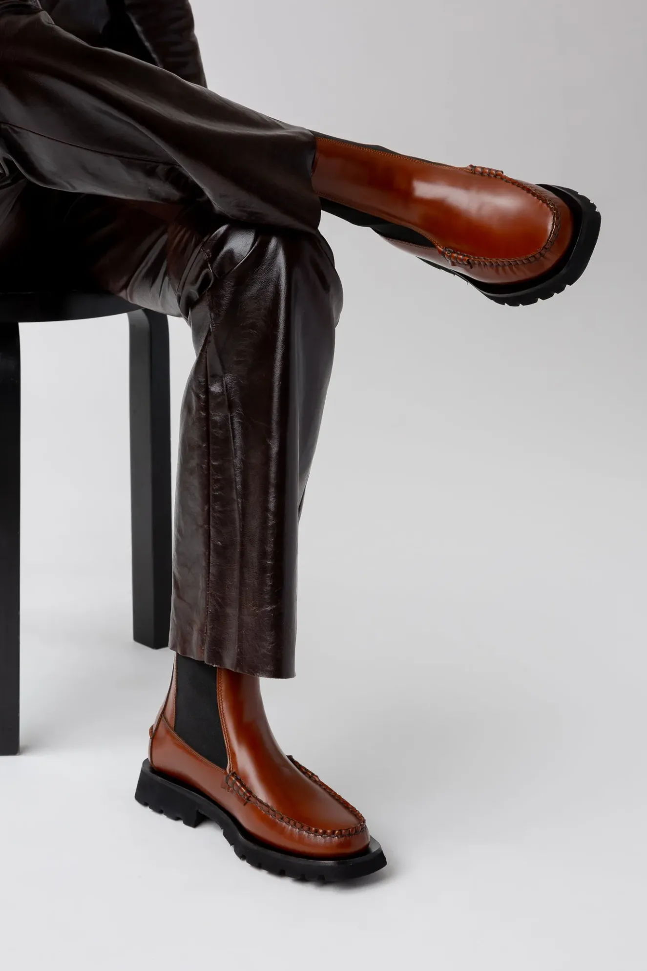 Alda Sport>Hereu Studio Outlet