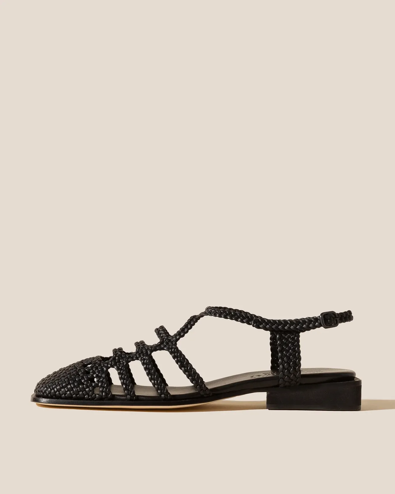 Barana>Hereu Studio Outlet