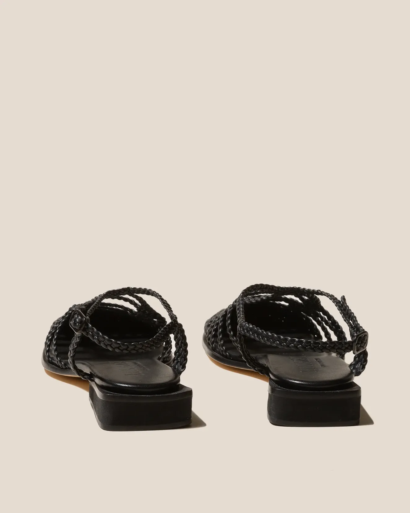 Barana>Hereu Studio Outlet