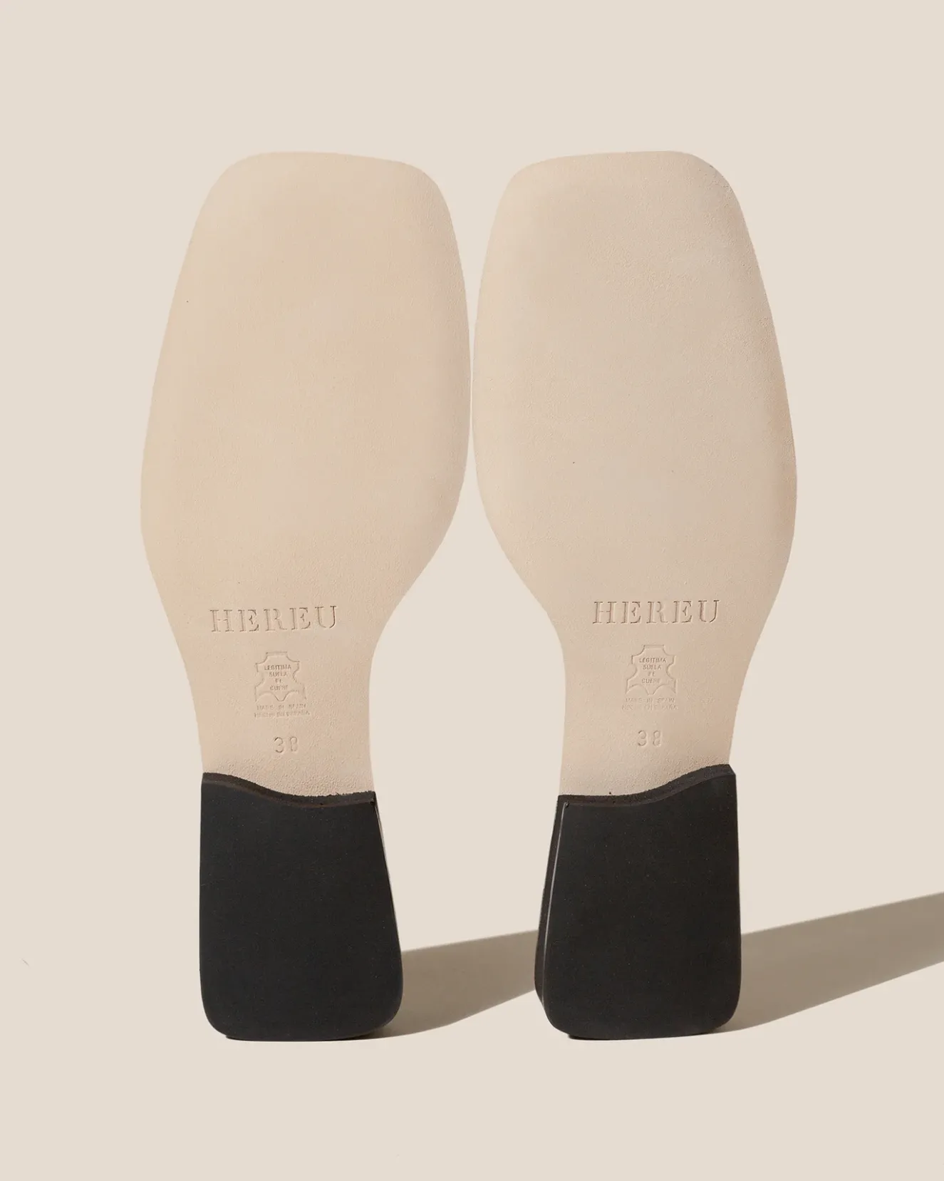 Barana>Hereu Studio Outlet