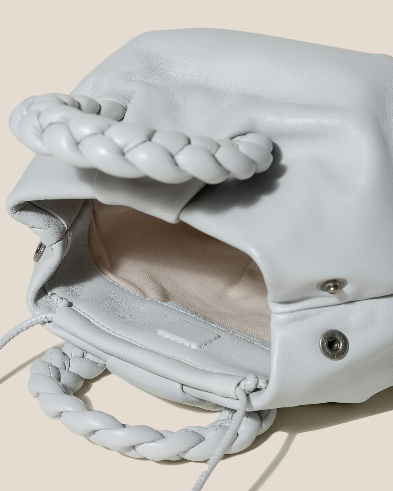 Bombon>Hereu Studio Outlet