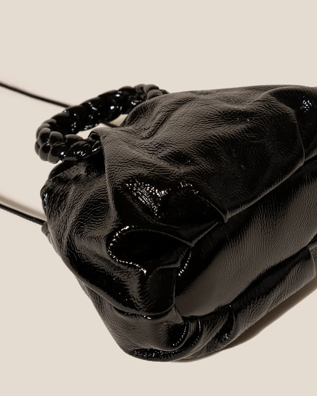 Bombon Crinkled Glossy>Hereu Studio Hot