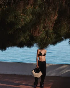 Cabasso Canvas><noscript><img width=