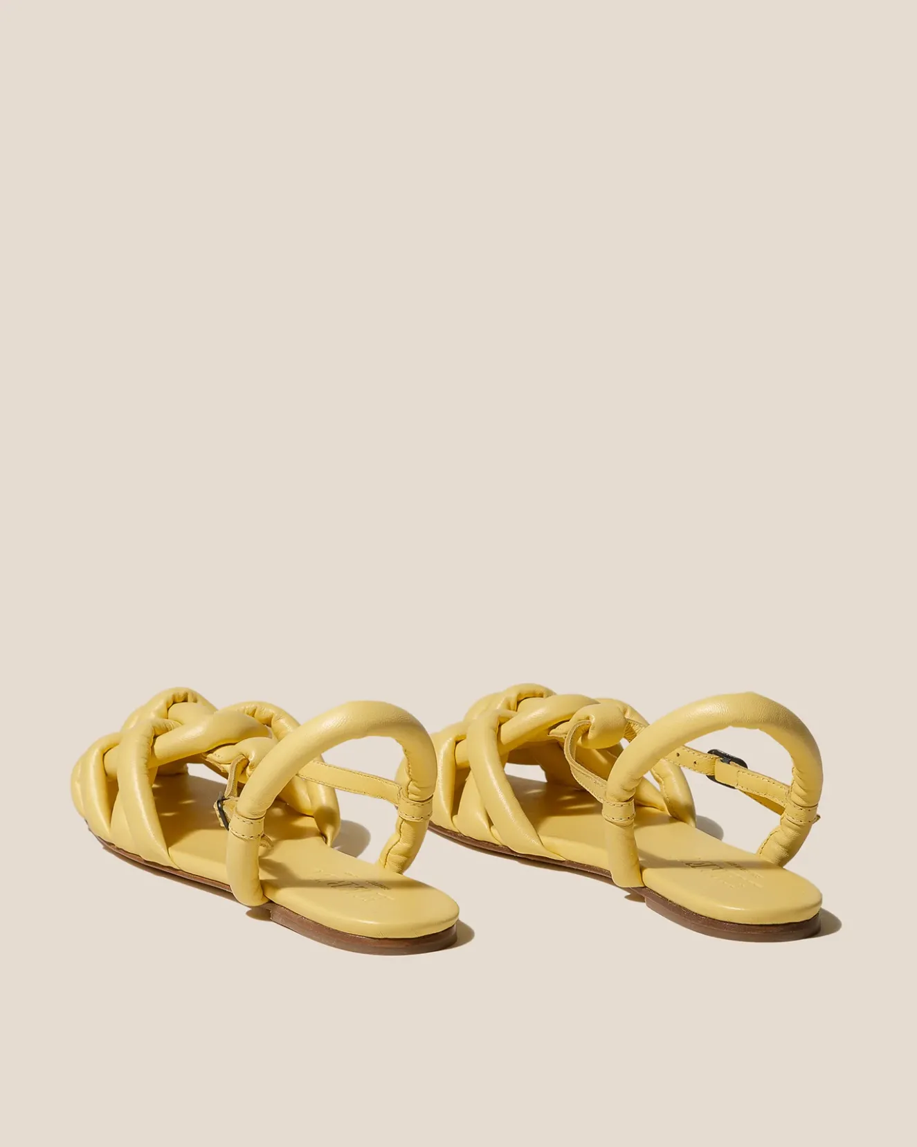 Cabersa>Hereu Studio Fashion