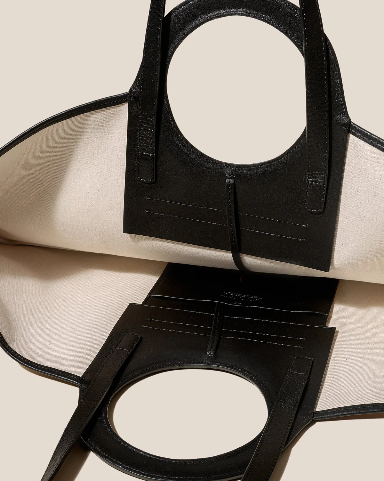 Cala L>Hereu Studio Shop