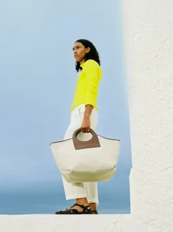 Cala L><noscript><img width=