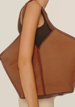 Calella><noscript><img width=