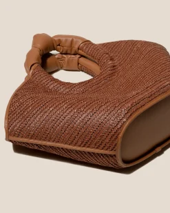 Castell Raffia><noscript><img width=