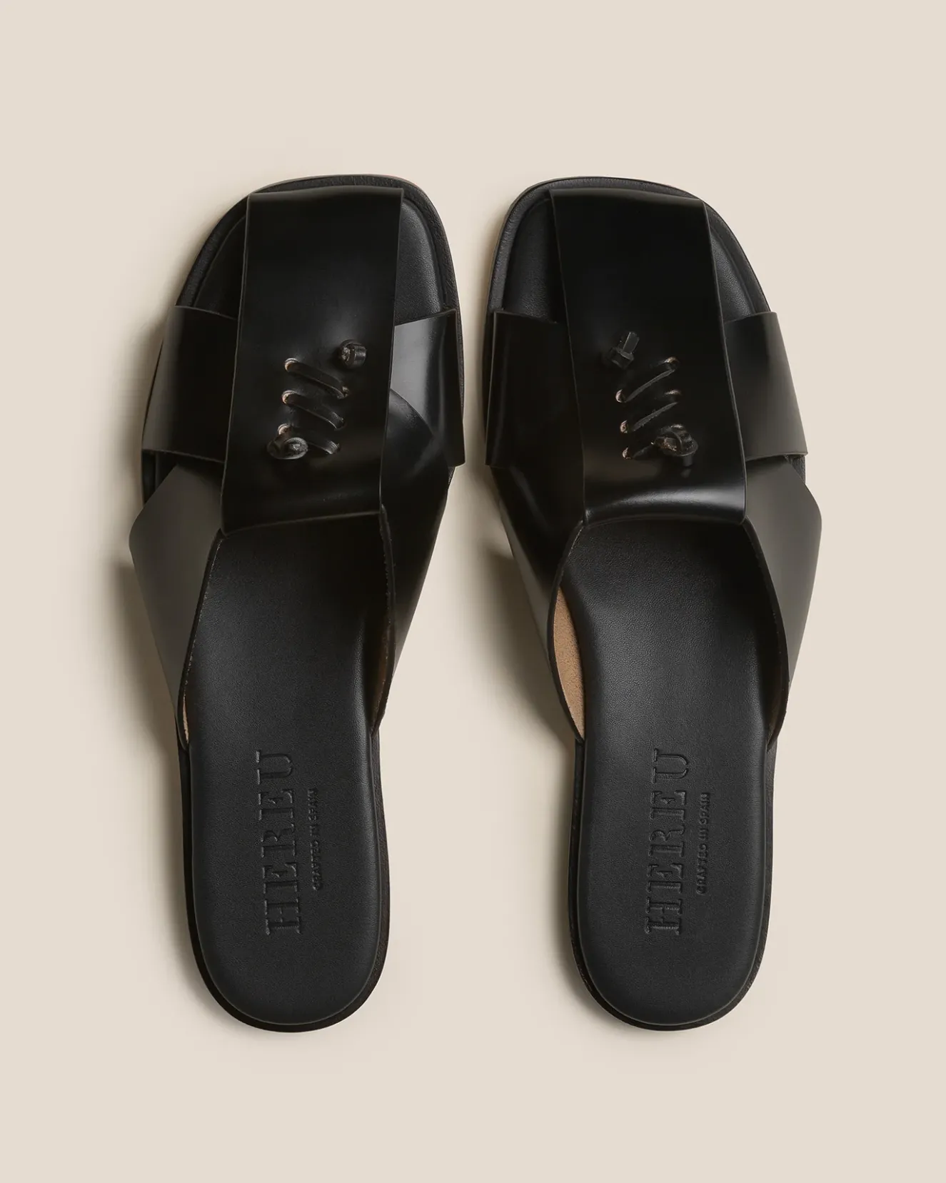 Corema>Hereu Studio Flash Sale