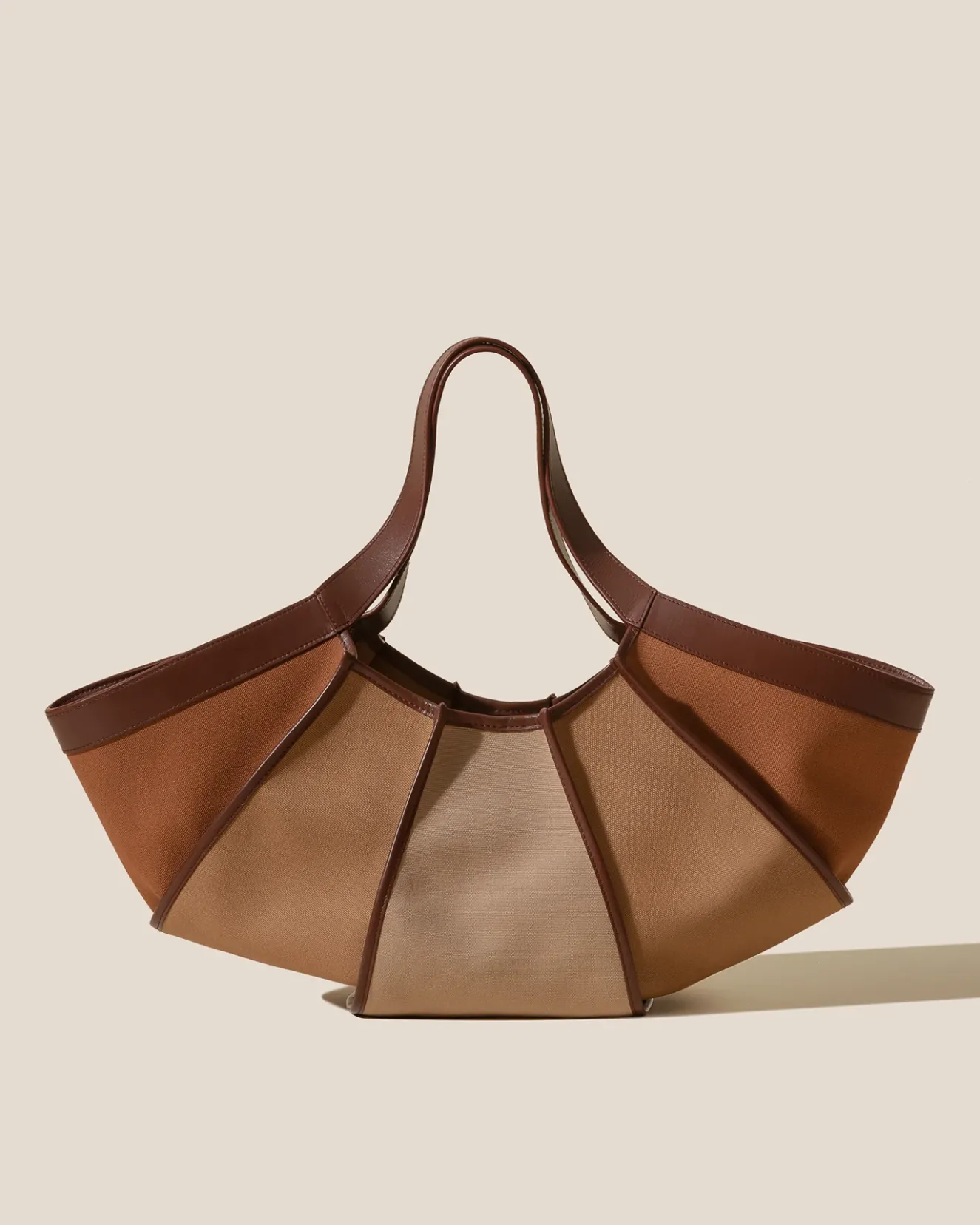 Delta>Hereu Studio Best