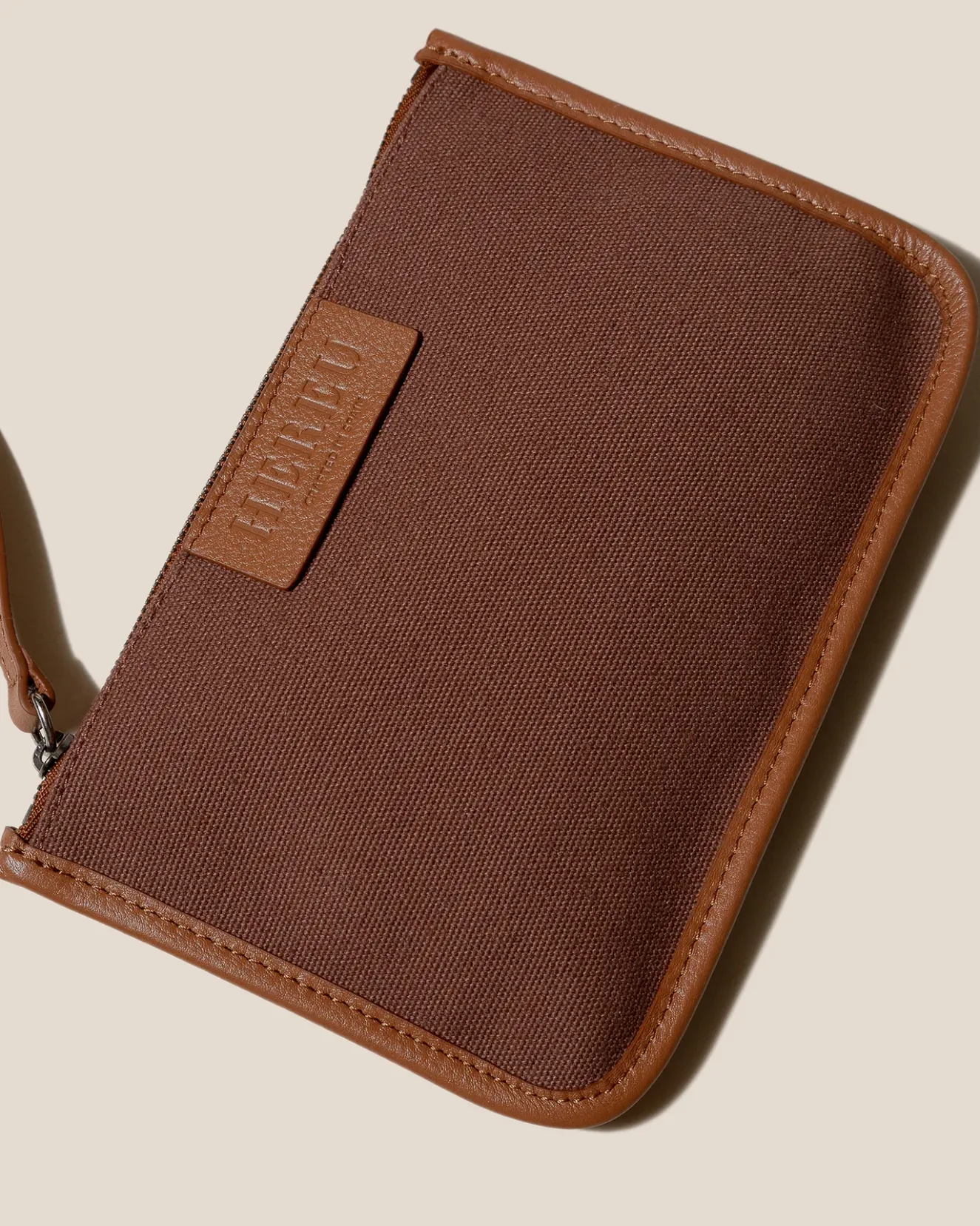 Delta>Hereu Studio Best