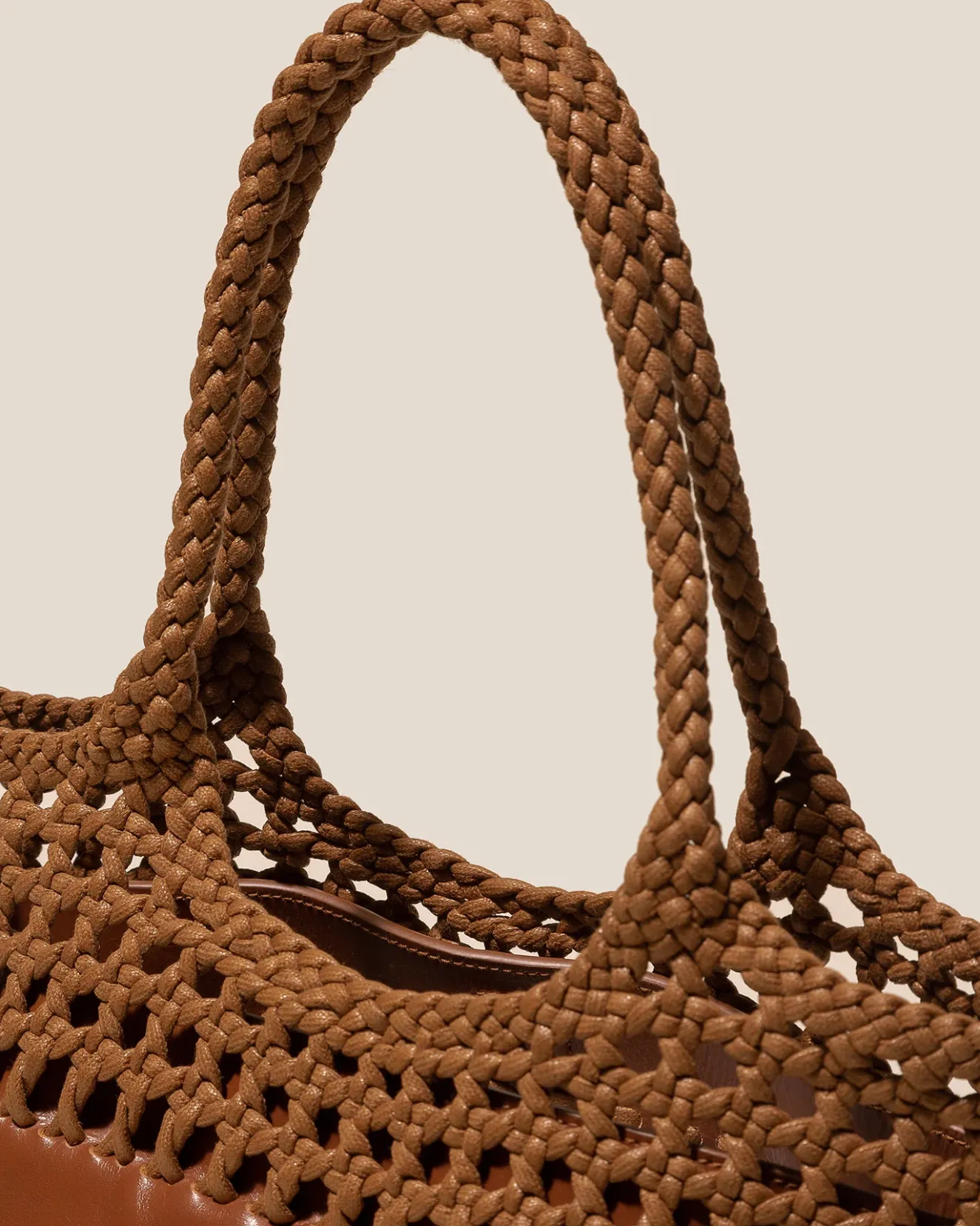 Elma>Hereu Studio Online