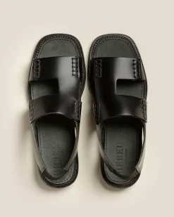 Llaut Square>Hereu Studio Fashion