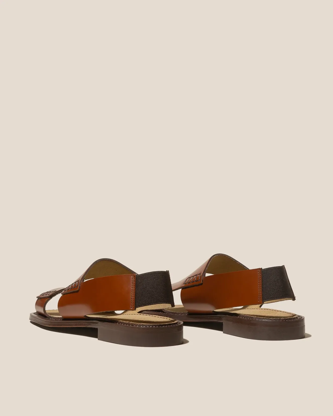 Llaut Square>Hereu Studio Discount