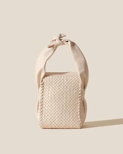 Molta>Hereu Studio Hot