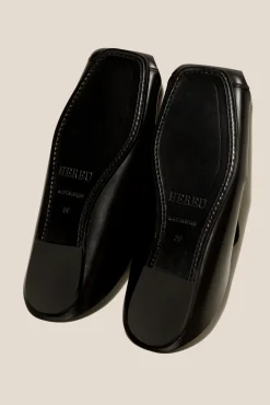 Muntana><noscript><img width=