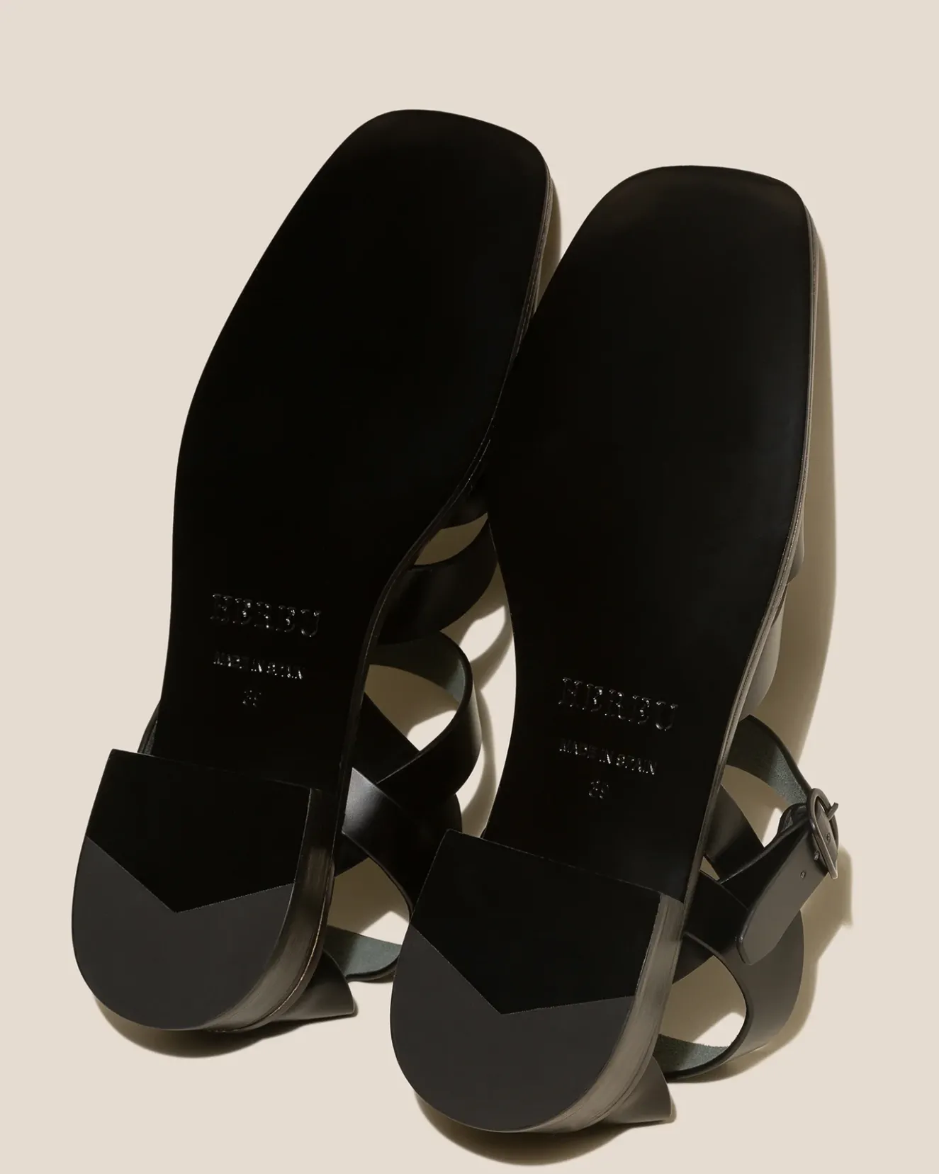 Raima>Hereu Studio Outlet