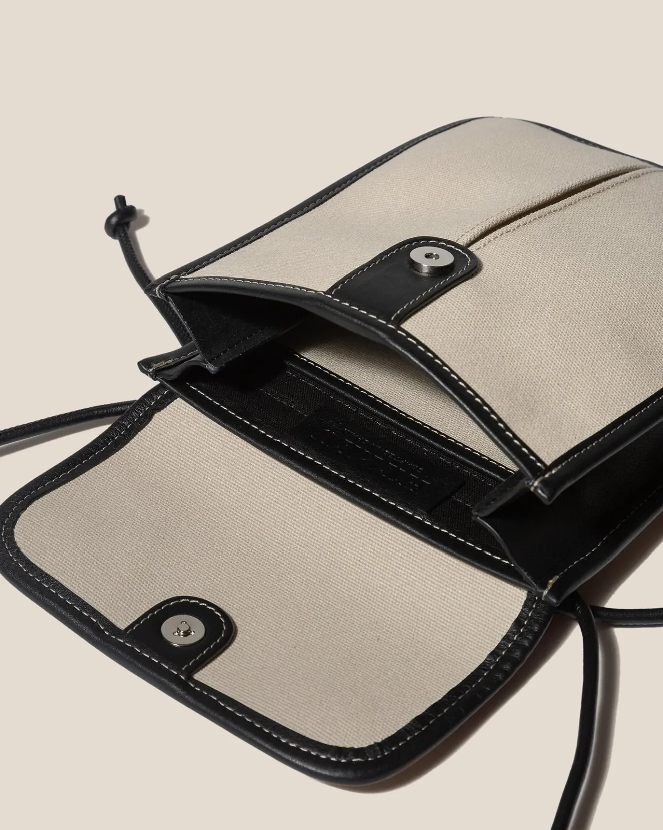 Terra>Hereu Studio Discount