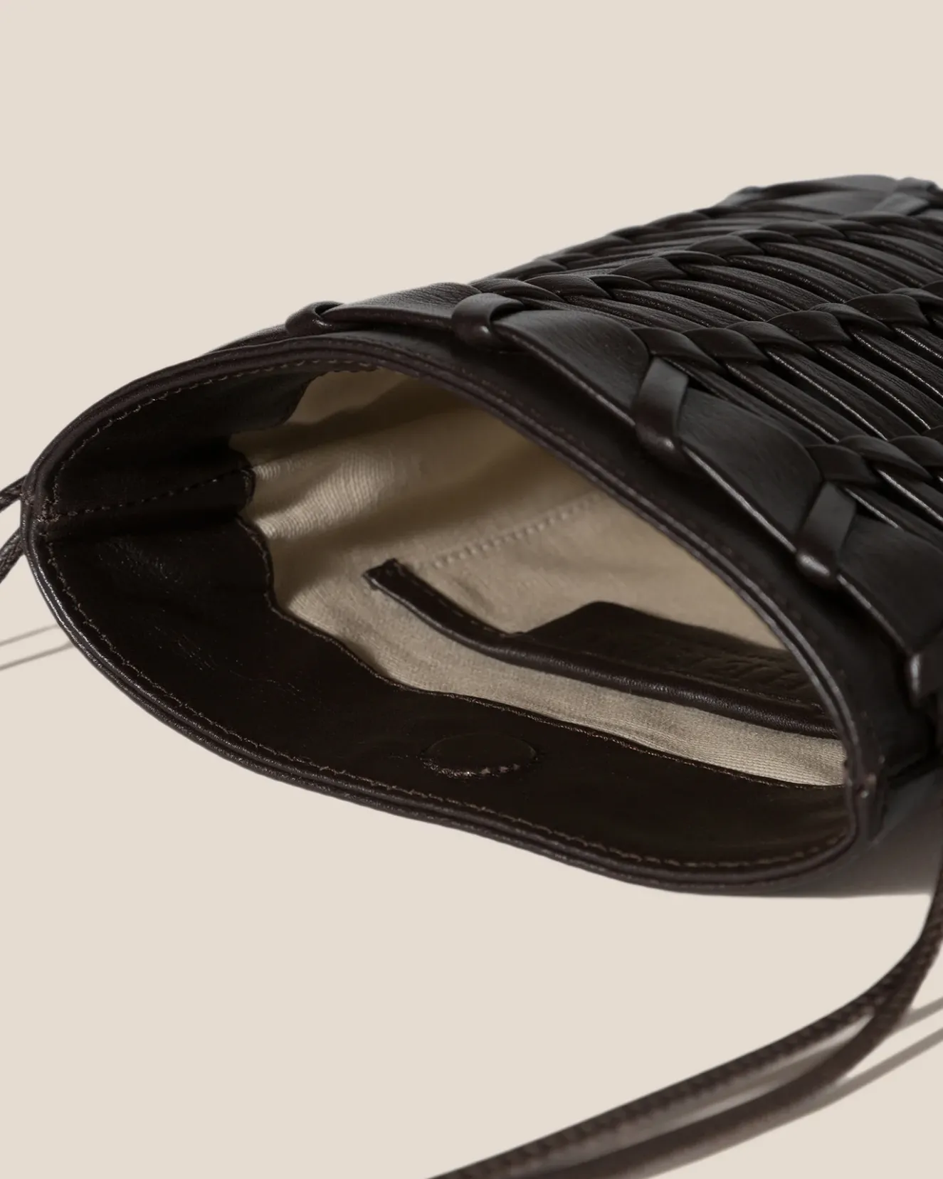 Trena>Hereu Studio Hot